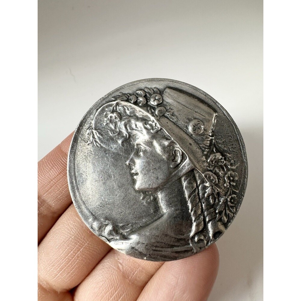 Vintage Amanda Bargas Art Nouveau Silver Tone Pin Pendant